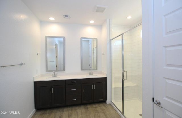 1649 W La Mirada Drive, Phoenix, AZ 85041