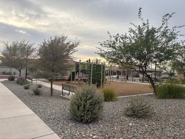 1649 W La Mirada Drive, Phoenix, AZ 85041