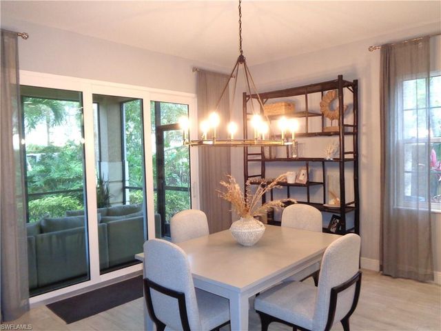 575 El Camino Real 6, Naples, FL 34119