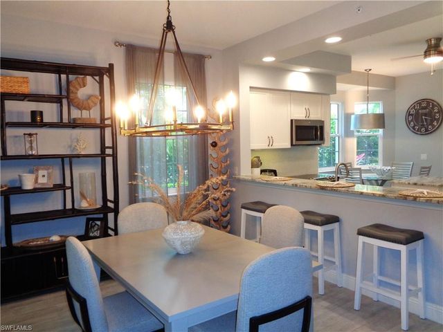 575 El Camino Real 6, Naples, FL 34119