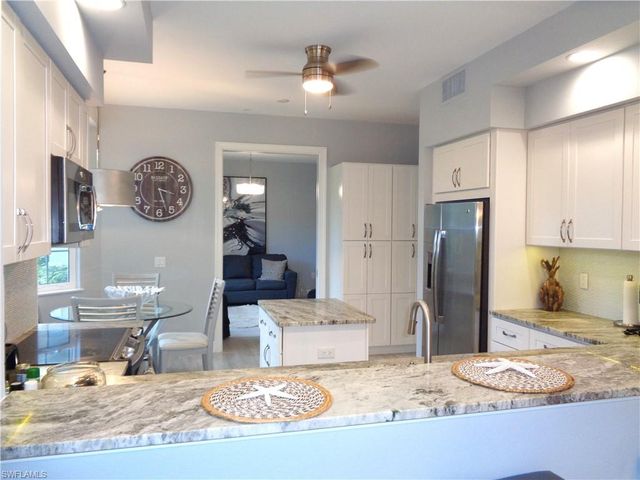 575 El Camino Real 6, Naples, FL 34119