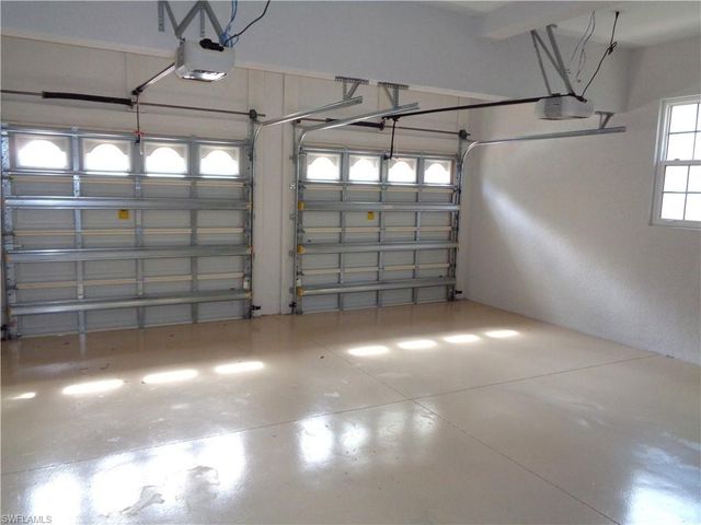 575 El Camino Real 6, Naples, FL 34119