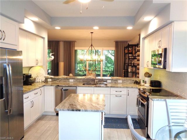 575 El Camino Real 6, Naples, FL 34119