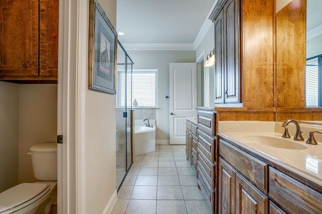 13041 Stacey Valley Drive, Azle, TX 76020