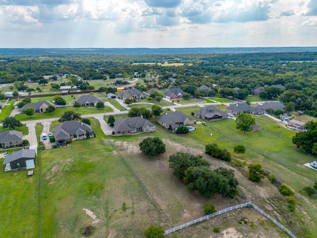 13041 Stacey Valley Drive, Azle, TX 76020