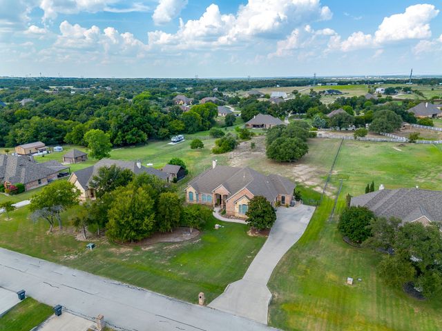 13041 Stacey Valley Drive, Azle, TX 76020