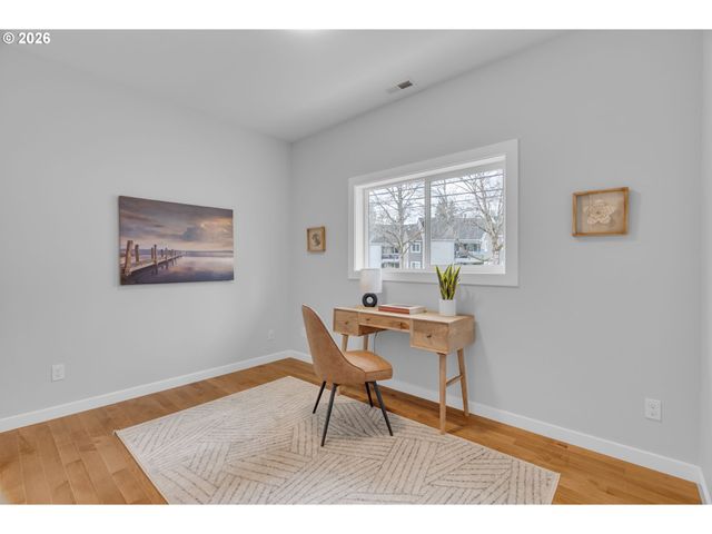 5306 Jean Rd, Lake Oswego, OR 97035