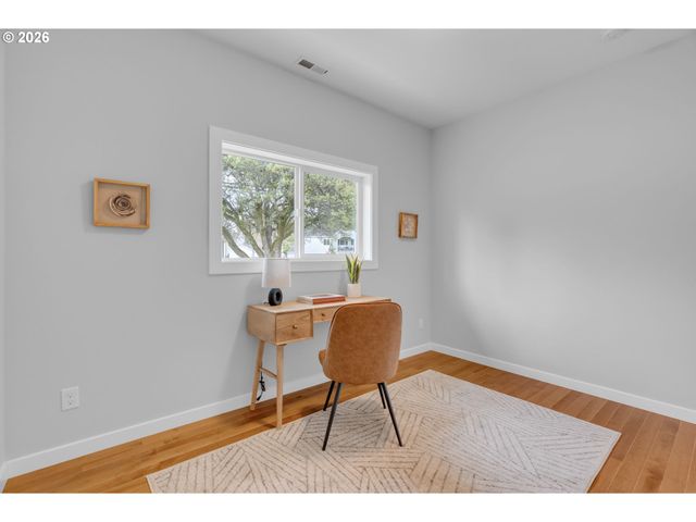 5306 Jean Rd, Lake Oswego, OR 97035