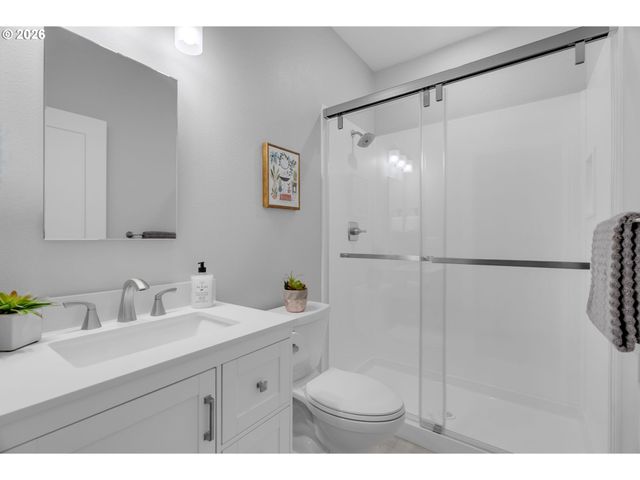 5306 Jean Rd, Lake Oswego, OR 97035