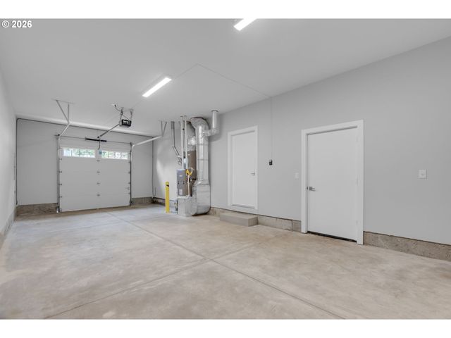 5306 Jean Rd, Lake Oswego, OR 97035