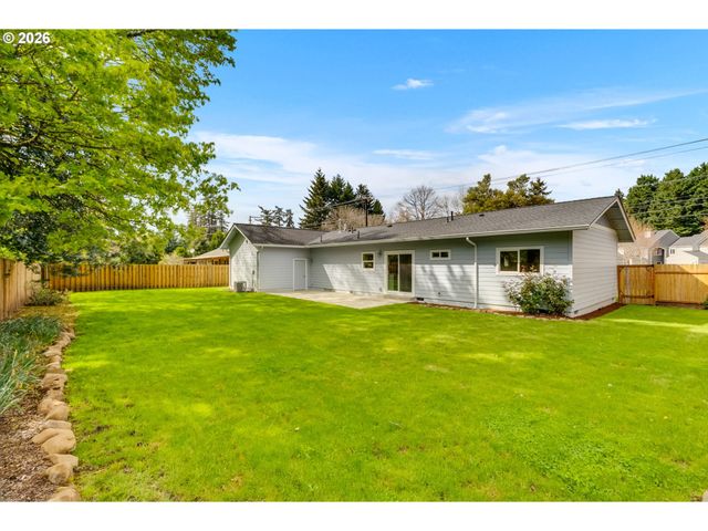 5306 Jean Rd, Lake Oswego, OR 97035