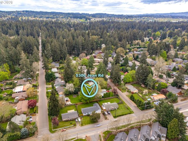 5306 Jean Rd, Lake Oswego, OR 97035
