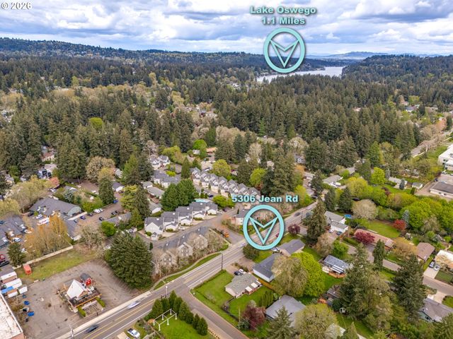 5306 Jean Rd, Lake Oswego, OR 97035