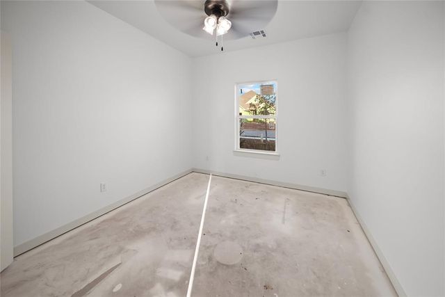 16109 Navarra Way, Oklahoma City, OK 73170