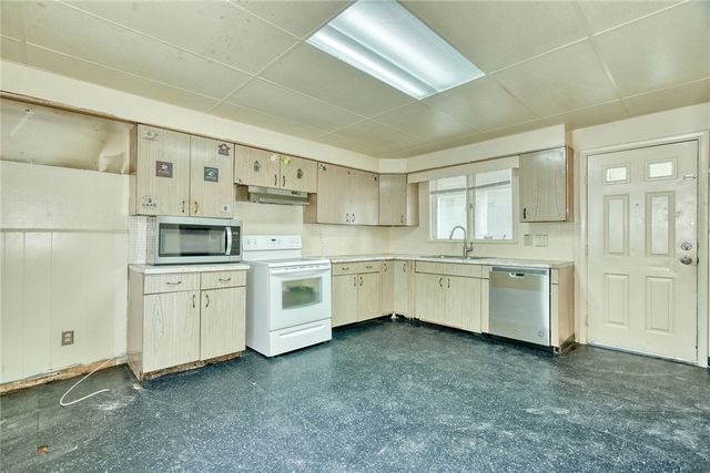 498 Emerson Street, Rochester, NY 14613