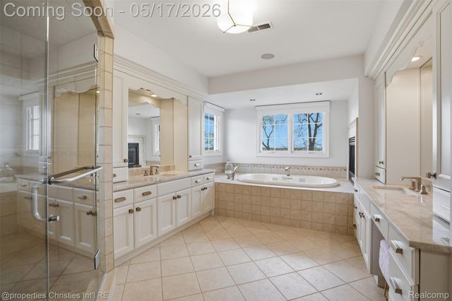5011 Rockaway Lane, Village Of Clarkston, MI 48348