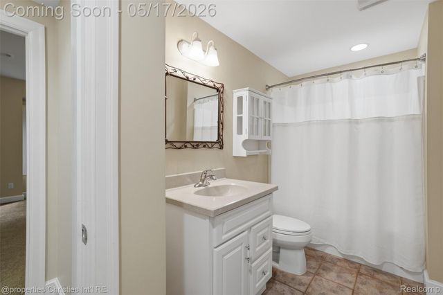 5011 Rockaway Lane, Village Of Clarkston, MI 48348
