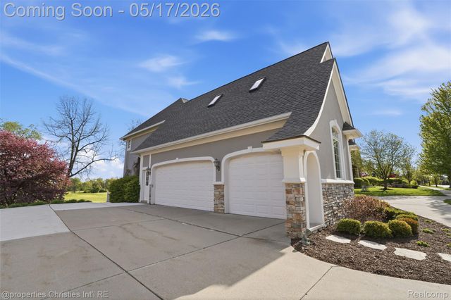 5011 Rockaway Lane, Village Of Clarkston, MI 48348