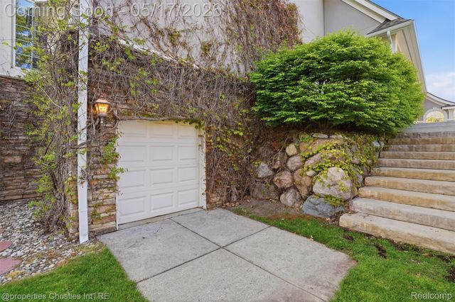 5011 Rockaway Lane, Village Of Clarkston, MI 48348