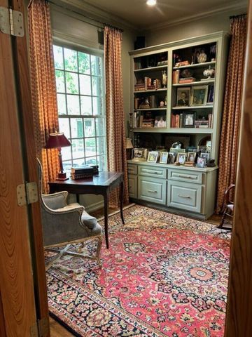 7 Hudson Circle, Houston, TX 77024