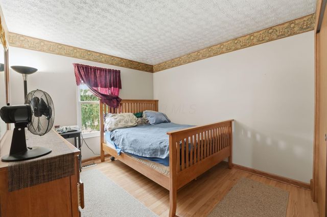1089 Esther Drive, Columbus, OH 43207