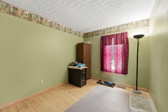 1089 Esther Drive, Columbus, OH 43207