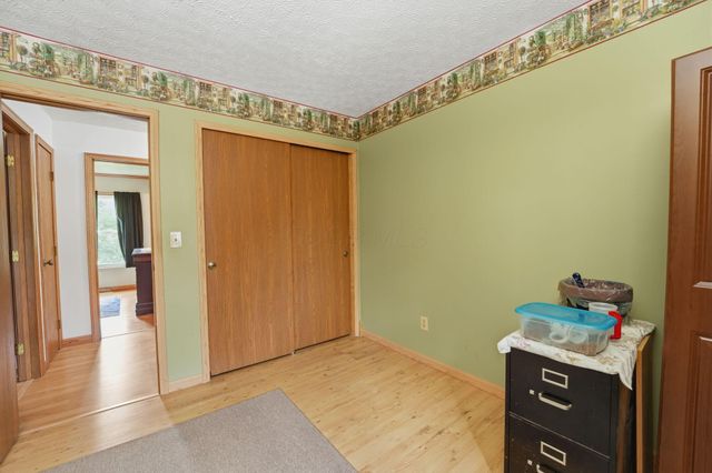 1089 Esther Drive, Columbus, OH 43207