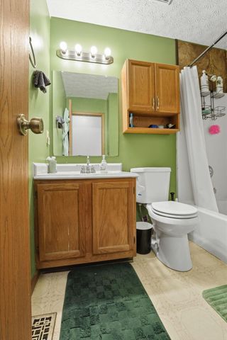 1089 Esther Drive, Columbus, OH 43207
