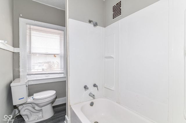 3041 Broadway Street, Indianapolis, IN 46205