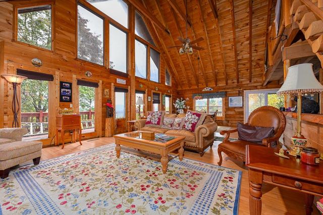 339 Game Trail Drive, Brasstown, NC 28902