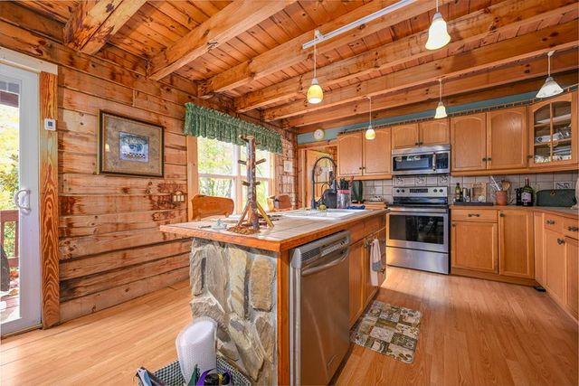 339 Game Trail Drive, Brasstown, NC 28902