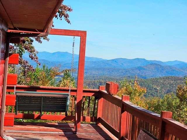 339 Game Trail Drive, Brasstown, NC 28902