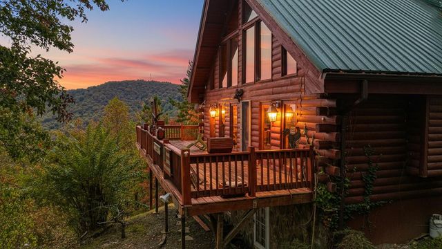 339 Game Trail Drive, Brasstown, NC 28902