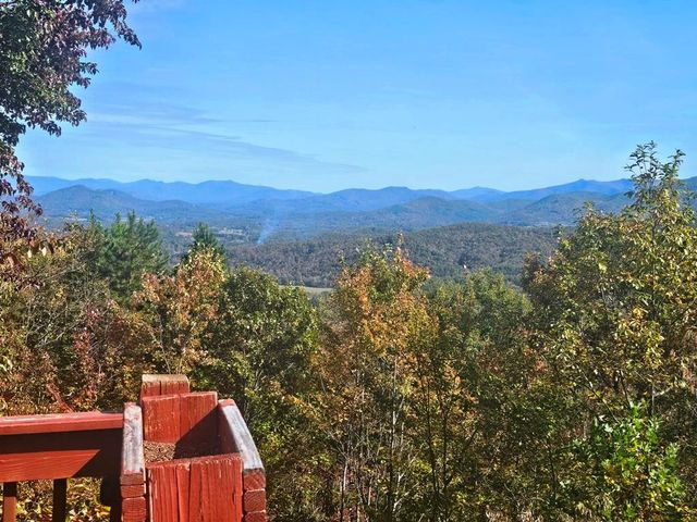 339 Game Trail Drive, Brasstown, NC 28902