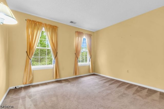 709 Dunn Cir, Bridgewater Twp., NJ 08807