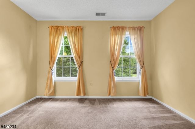 709 Dunn Cir, Bridgewater Twp., NJ 08807