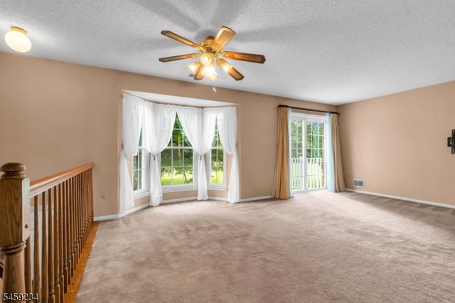 709 Dunn Cir, Bridgewater Twp., NJ 08807
