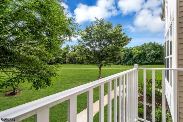 709 Dunn Cir, Bridgewater Twp., NJ 08807