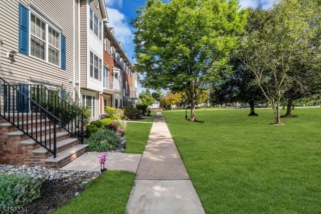 709 Dunn Cir, Bridgewater Twp., NJ 08807