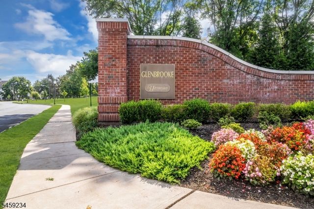 709 Dunn Cir, Bridgewater Twp., NJ 08807