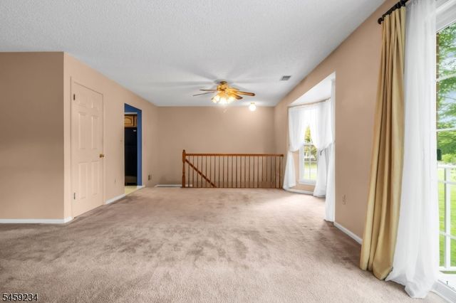 709 Dunn Cir, Bridgewater Twp., NJ 08807
