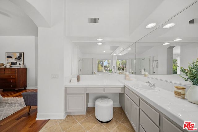 25656 Lewis Way, Stevenson Ranch, CA 91381