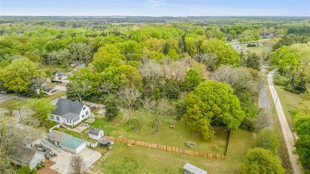 3810 2nd Ave, Mansfield, GA 30055