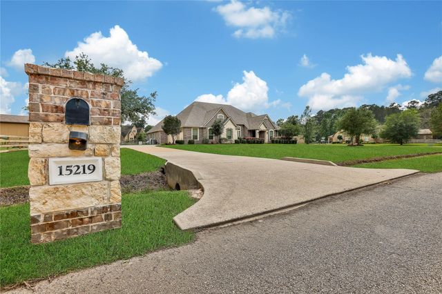 15219 Beisert Circle, Magnolia, TX 77355