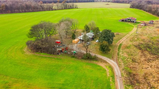 574 Port Royal Rd, Clarksville, TN 37040