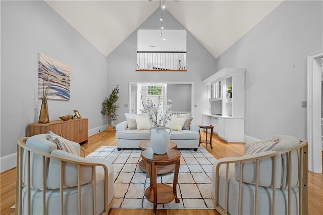 1696 Harts Run, Atlanta, GA 30341