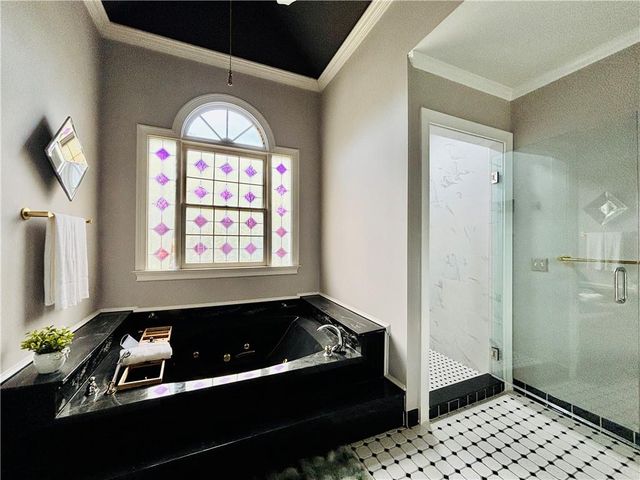 1696 Harts Run, Atlanta, GA 30341