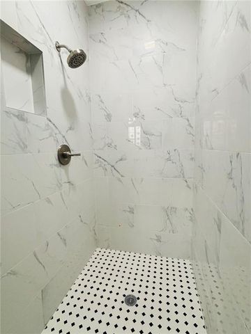 1696 Harts Run, Atlanta, GA 30341