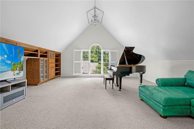 1696 Harts Run, Atlanta, GA 30341