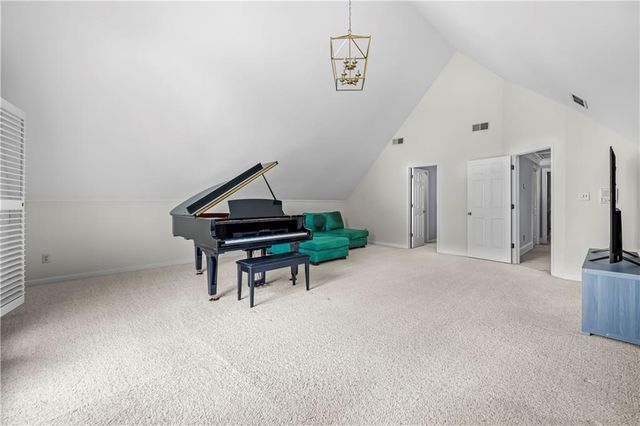 1696 Harts Run, Atlanta, GA 30341